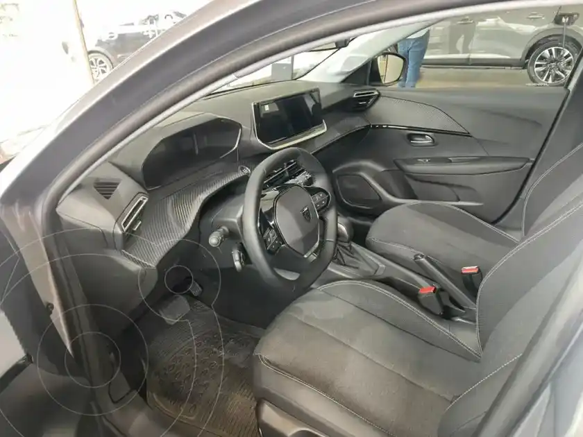 Peugeot 208 Allure Pack T200  2026 - foto 3