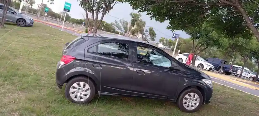 Chevrolet Onix Lt  2016 - foto 2
