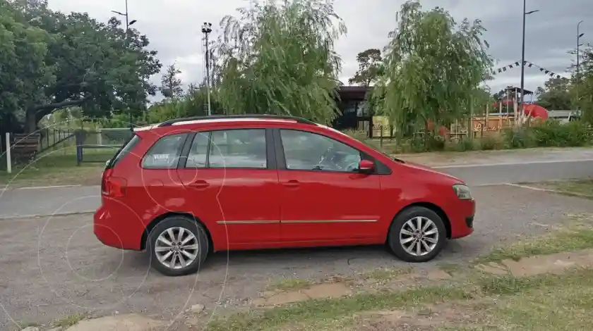 Volkswagen Suran 1.6 Highline  2012 - foto 2