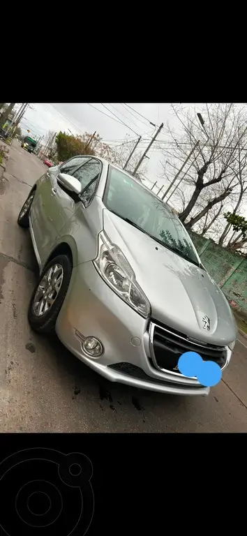 Peugeot 208 Allure 1.6  2015 - foto 1