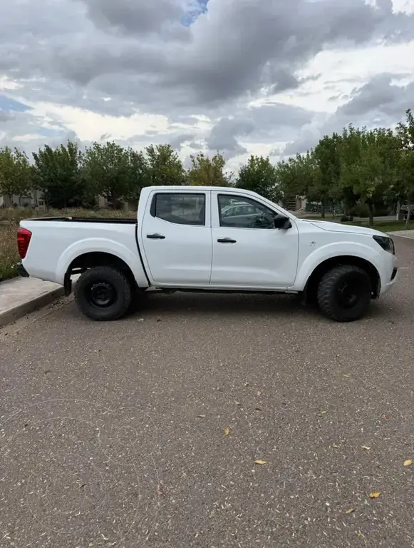 Nissan Frontier S 4X4 (2298 Cc) 2022 - foto 3