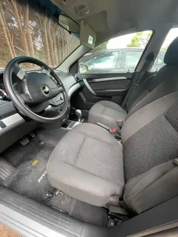 Chevrolet Aveo Lt  2013 - foto 2