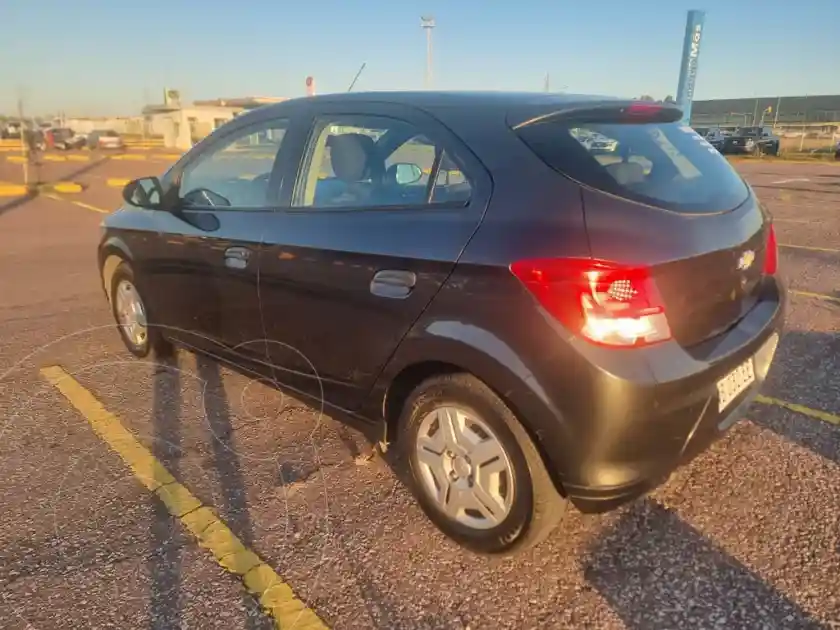 Chevrolet Onix Joy Base  2017 - foto 1