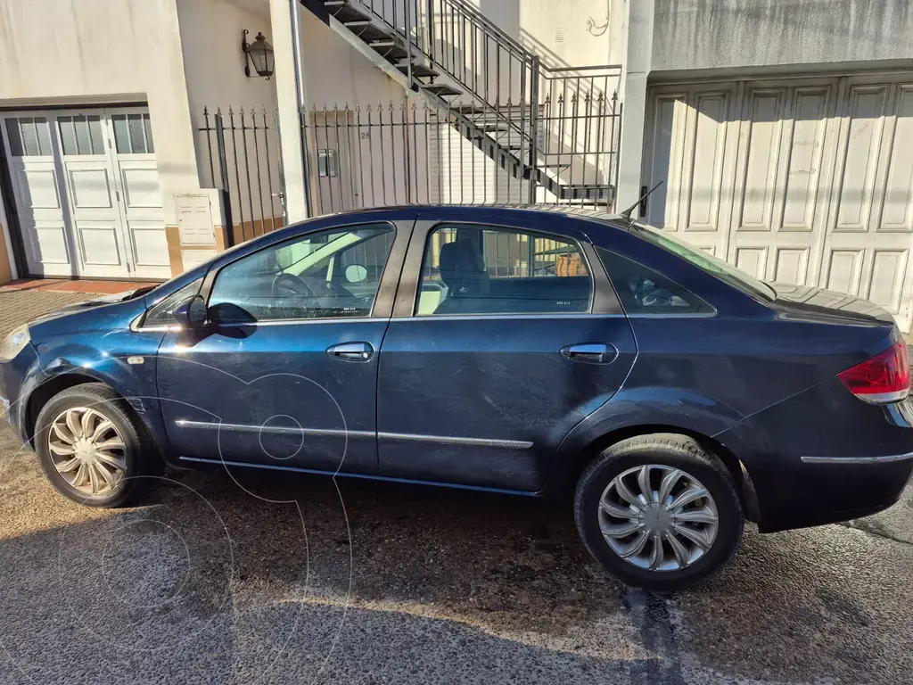 Fiat Linea Essence 1.8 (1747 Cc) 2015 - foto 2