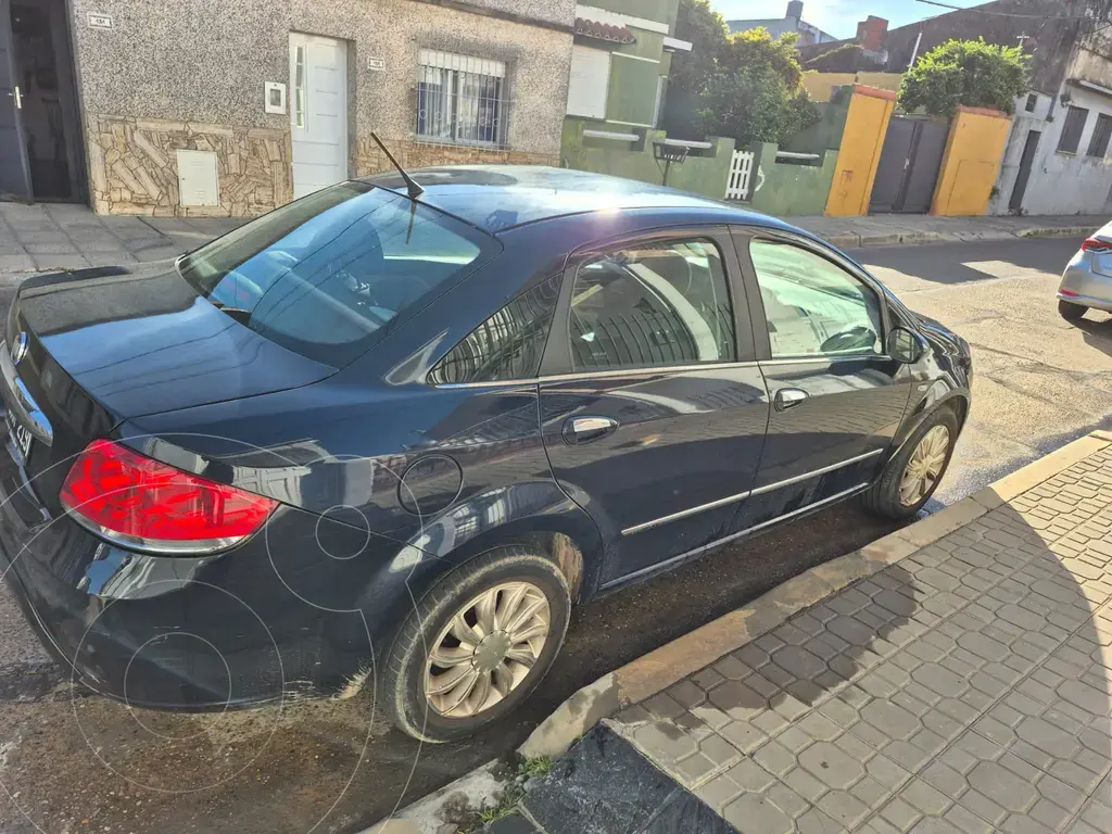 Fiat Linea Essence 1.8 (1747 Cc) 2015 - foto 3