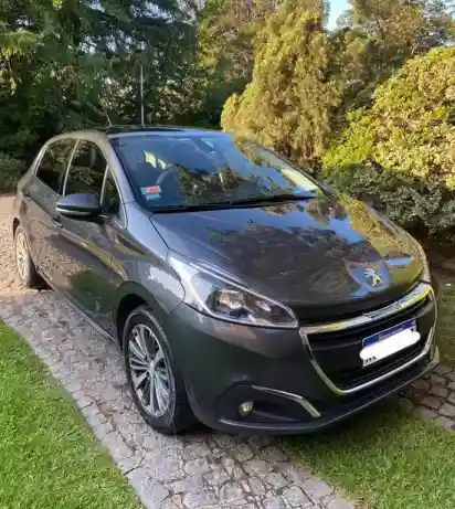 Peugeot 208 Feline 1.6  2019 - foto 1