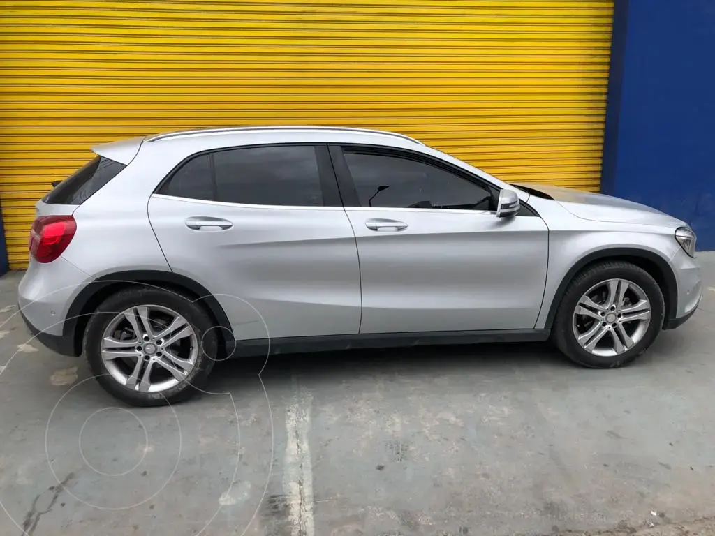Mercedes Clase Gla 200 Urban Aut (1595 Cc) 2017 - foto 3