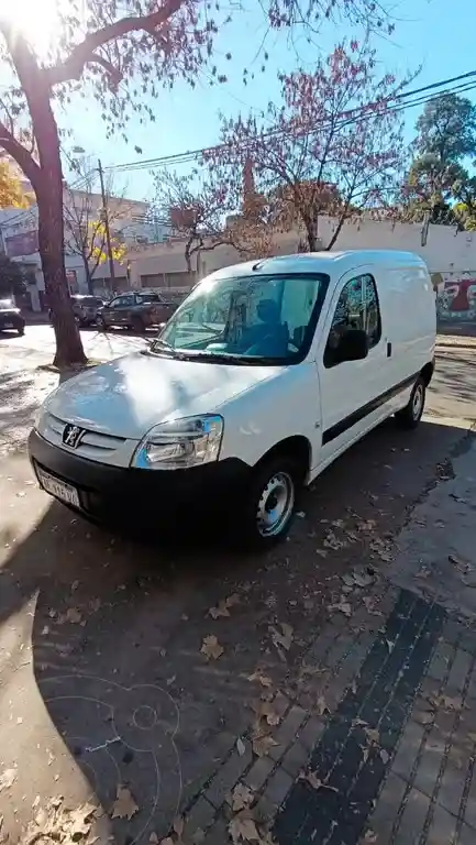 Peugeot Partner Furgón Confort 1.6 Hdi  2020 - foto 1