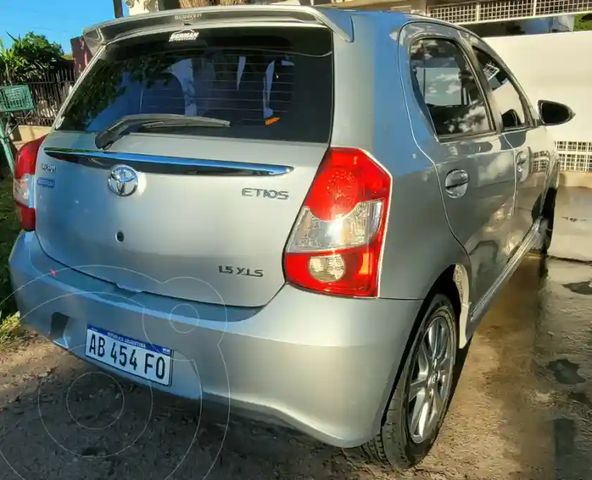 Toyota Etios Hatchback Xls  2017 - foto 3