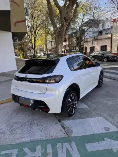 Peugeot 208 Gt  2022 - foto 2