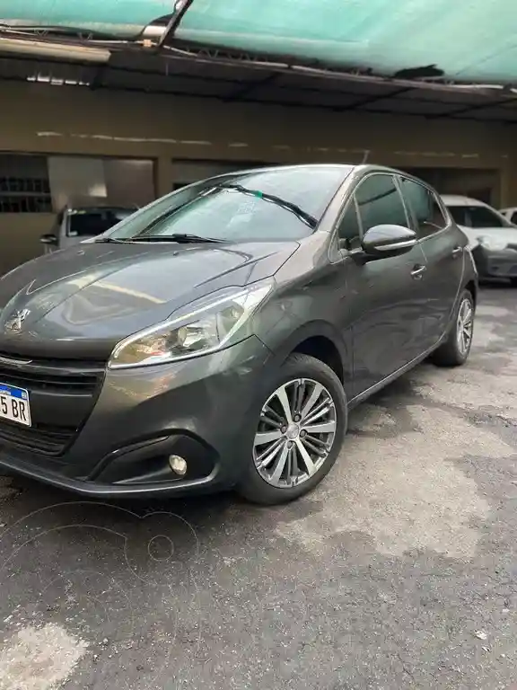 Peugeot 208 Feline 1.6  2020 - foto 2