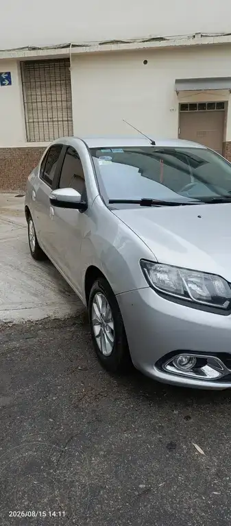 Renault Logan 1.6 Privilege  2017 - foto 1