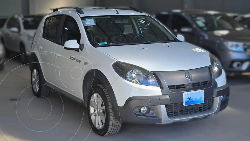 Renault Sandero Sandero Stepway 1.6 Privilege Plus 2013 - foto 2