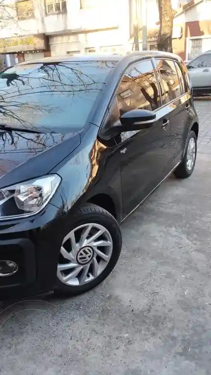 Volkswagen Up! 5P 1.0 Hig Up!  2017 - foto 3