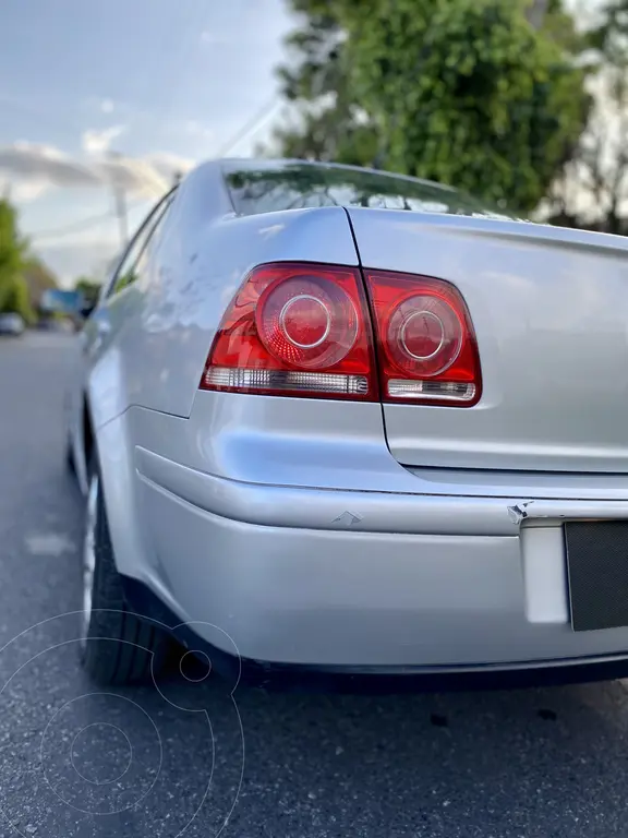 Volkswagen Bora 1.9 Tdi Trendline (1896 Cc) 2011 - foto 5