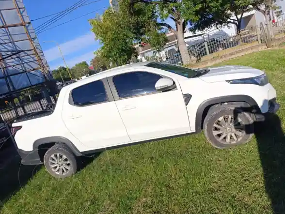 Fiat Strada Freedom Cabina Doble 1.4 Firefly  2023 - foto 2