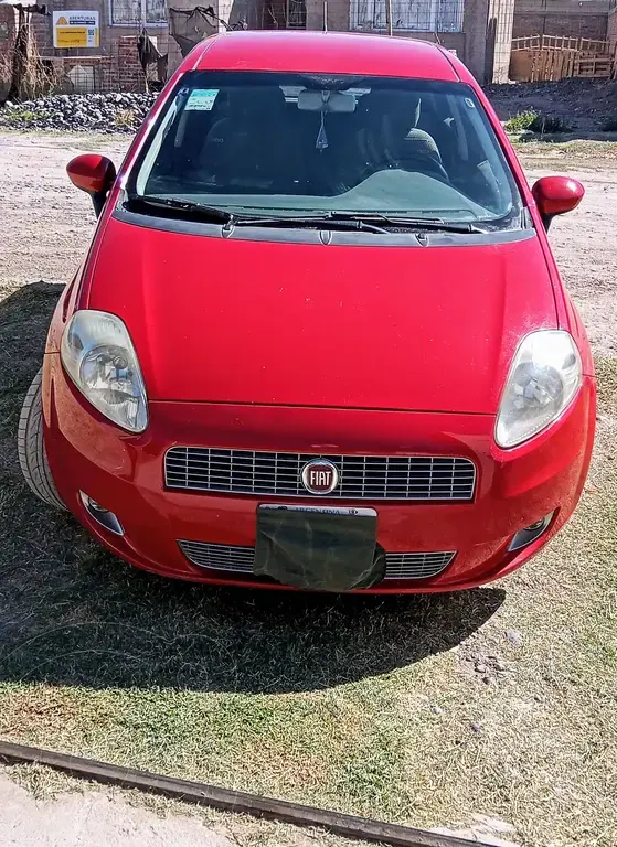 Fiat Punto 5P 1.4 Attractive Pack Top (1368 Cc) 2010 - foto 2