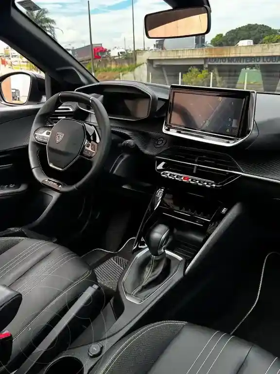 Peugeot 208 Gt T200  2024 - foto 4