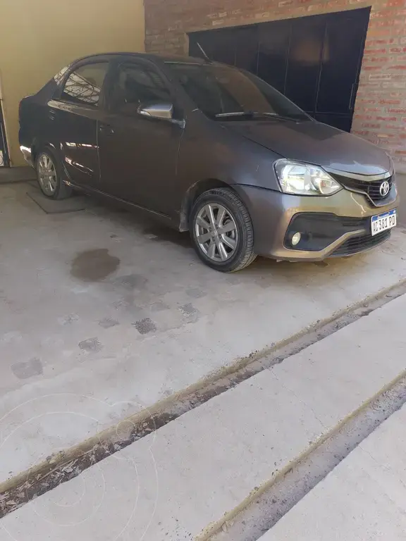 Toyota Etios Sedán Xls  2018 - foto 1
