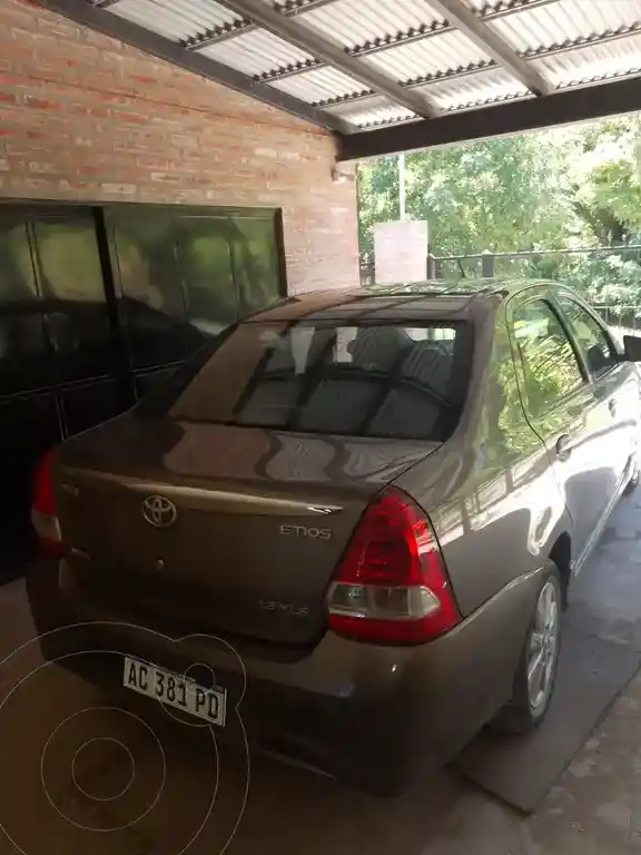 Toyota Etios Sedán Xls  2018 - foto 3