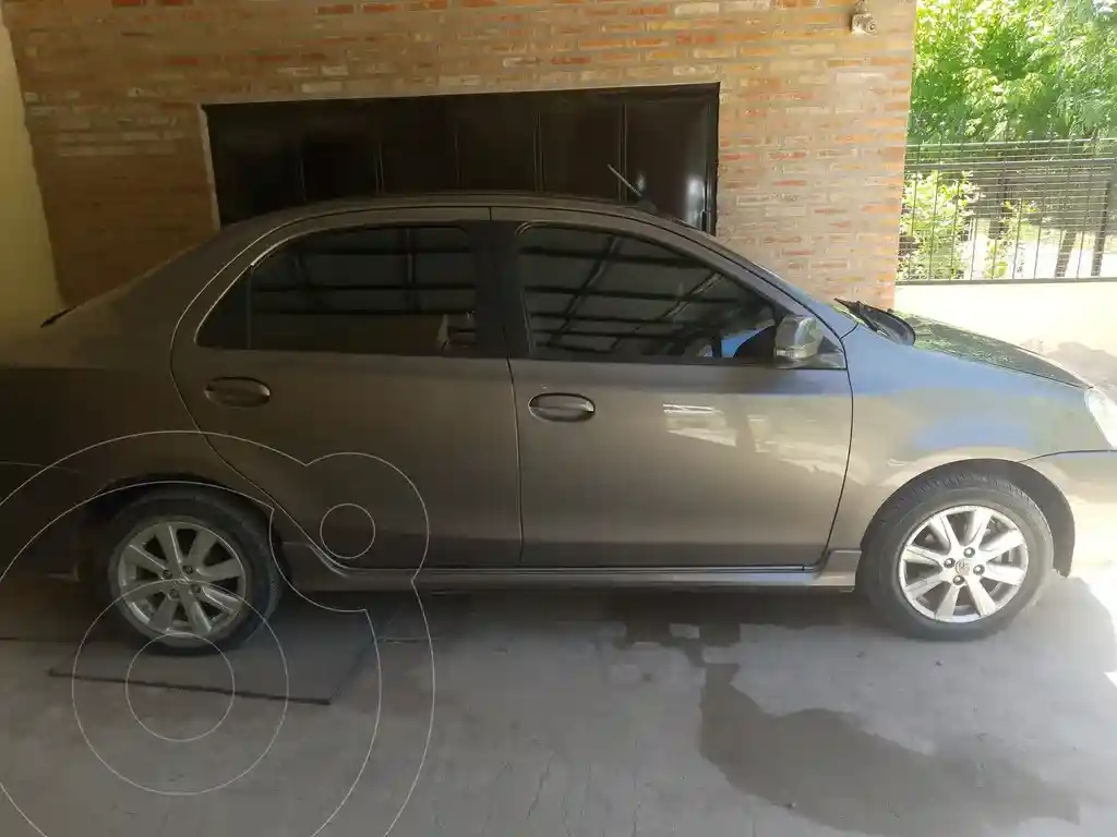 Toyota Etios Sedán Xls  2018 - foto 5