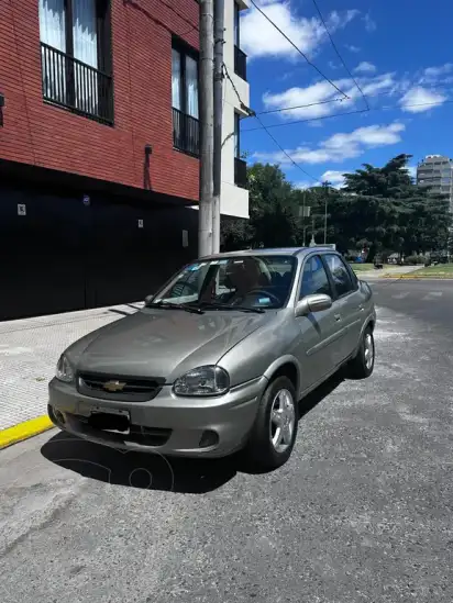 Chevrolet Corsa Classic 4P 1.4 Gls  2010 - foto 2