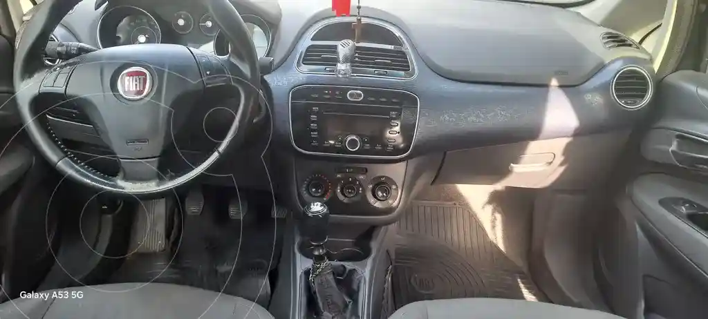 Fiat Punto 5P 1.4 Attractive Pack Top  2015 - foto 5