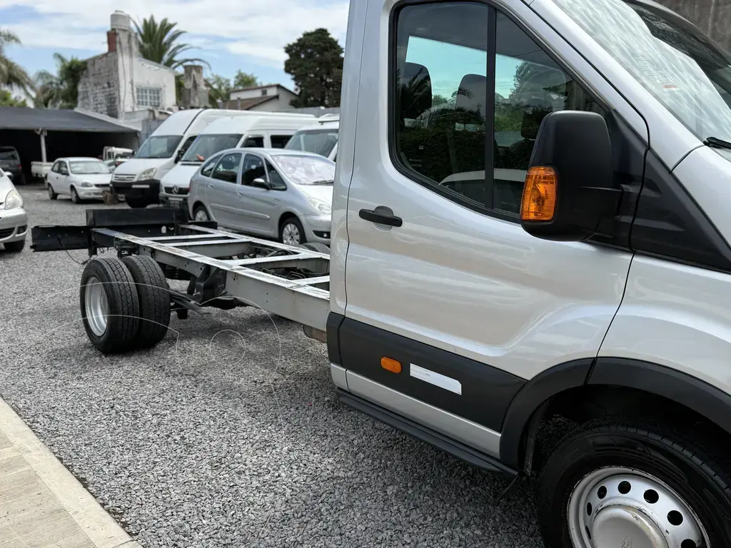 Ford Transit Chasis 2.2L Tdi Ac (2198 Cc) 2014 - foto 4