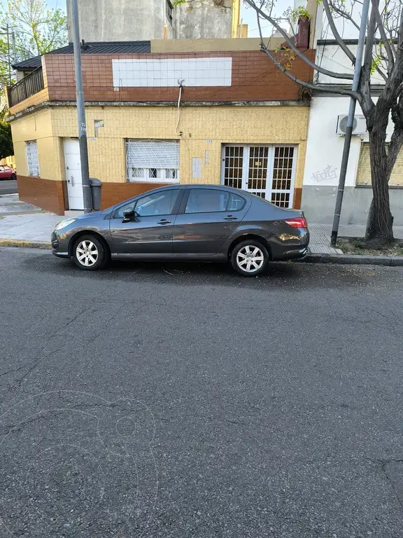 Peugeot 408 Allure Hdi (1560 Cc) 2016 - foto 2
