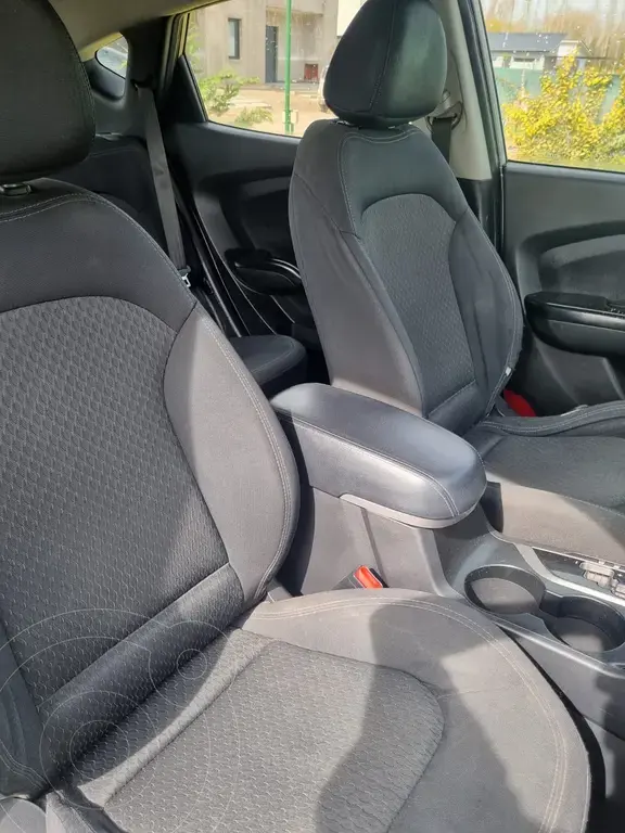 Hyundai Tucson Gl 4X2 2.0 Aut (1975 Cc) 2013 - foto 4
