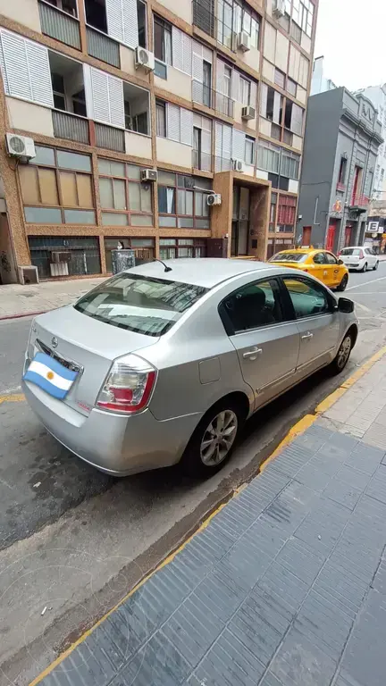 Nissan Sentra Acenta (1997 Cc) 2011 - foto 2