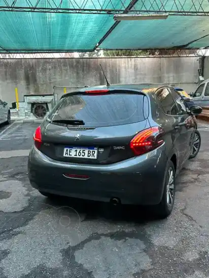 Peugeot 208 Feline 1.6 Aut  2020 - foto 4