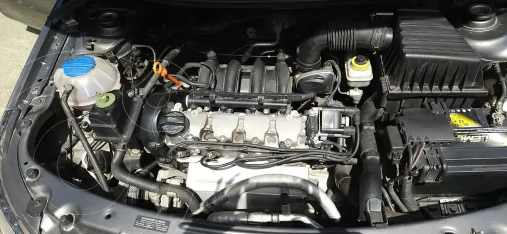 Volkswagen Voyage 1.6 Serie (1599 Cc) 2012 - foto 3