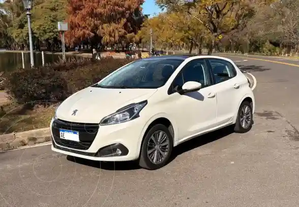 Peugeot 208 Feline 1.6 Tiptronic  2020 - foto 1