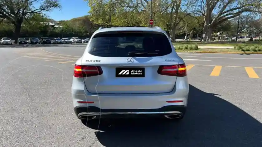 Mercedes-Benz Clase Glc Glc 300  4Matic Amg Line  2017 - foto 4