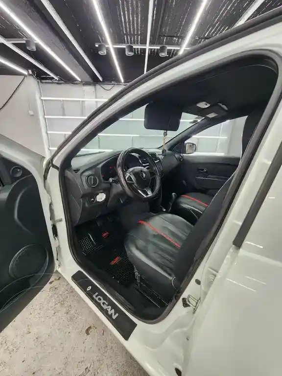 Renault Logan 1.6 Life  2022 - foto 2