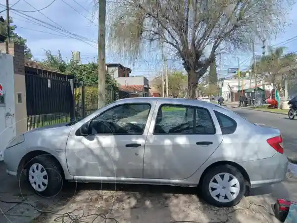 Renault Symbol 1.6 Authentique Pack Ii  2013 - foto 2