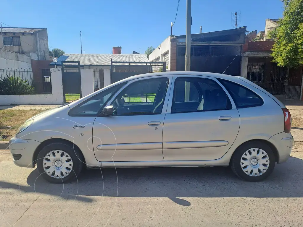 Citroën Xsara Picasso 1.6I (1587 Cc) 2009 - foto 4
