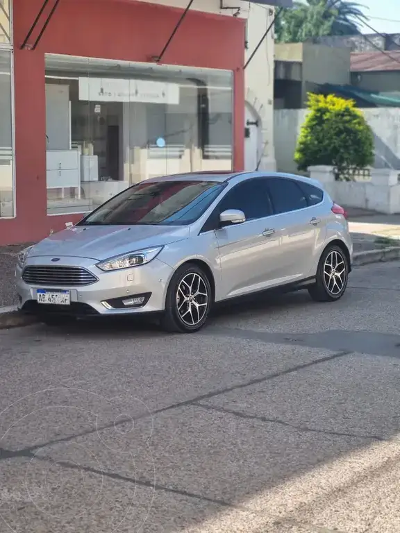 Ford Focus 5P 2.0L Titanium (2000 Cc) 2017 - foto 1