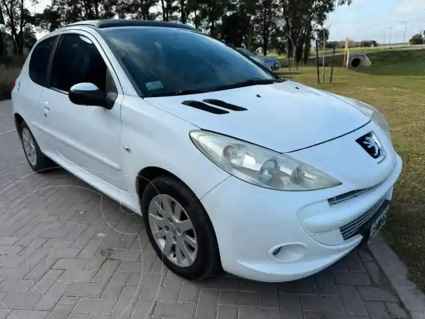Peugeot 207 207 Compact 1.6 3 P Xt//Feline  2013 - foto 2