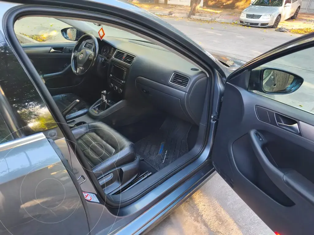 Volkswagen Vento 2.0 T Fsi Sportline (1984 Cc) 2011 - foto 5
