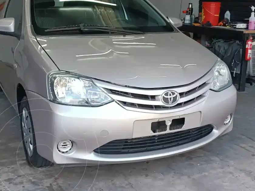 Toyota Etios Hatchback Xs  2016 - foto 2