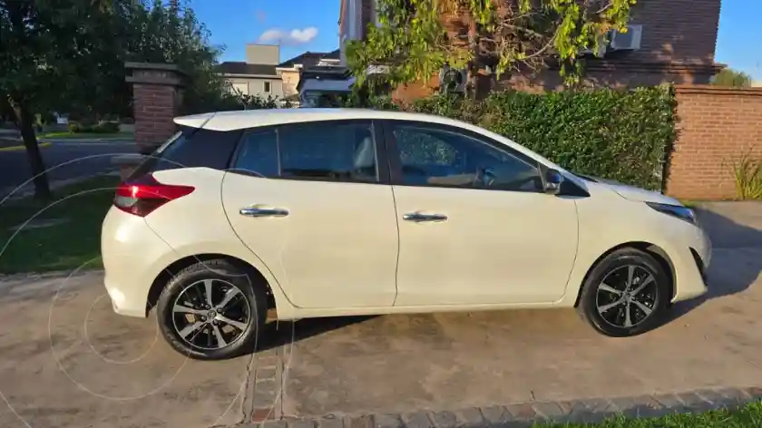 Toyota Yaris 1.5 S  2018 - foto 2