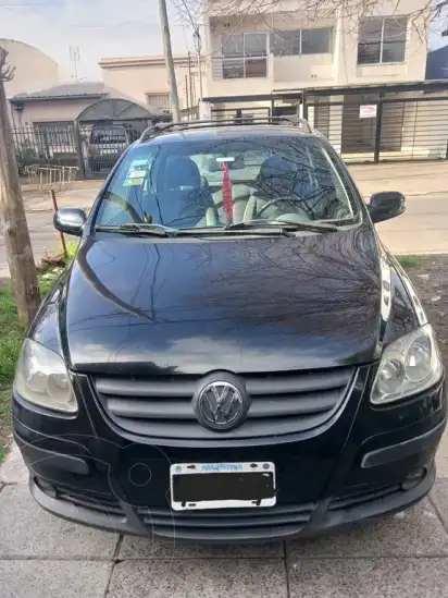 Volkswagen Suran 1.6 Highline  2010 - foto 2