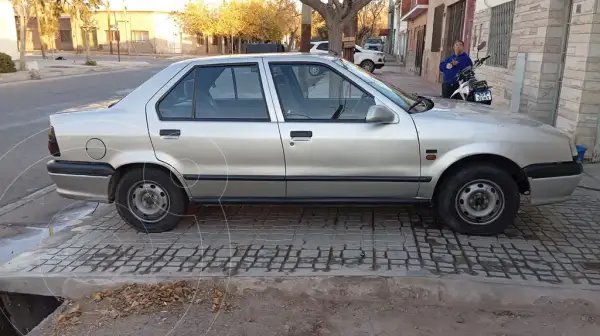 Renault 19 Tric Re Gnc (1565 Cc) 1993 - foto 1