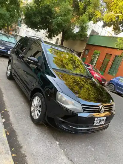 Volkswagen Suran 1.6 Trendline  2011 - foto 2