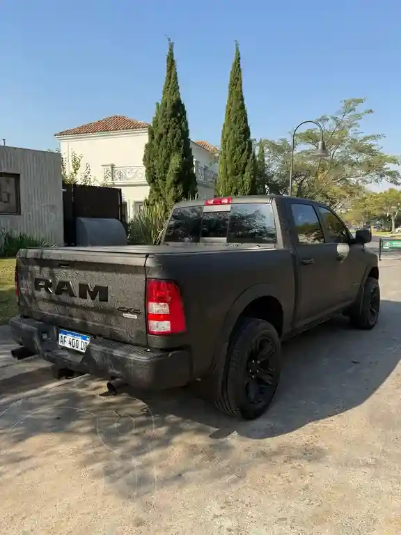 Ram 1500 Laramie 4X4  2022 - foto 3