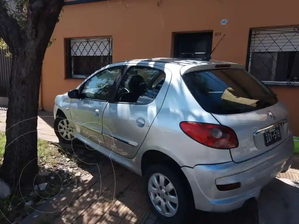 Peugeot 207 Compact 1.4 Xs 5P  2010 - foto 3