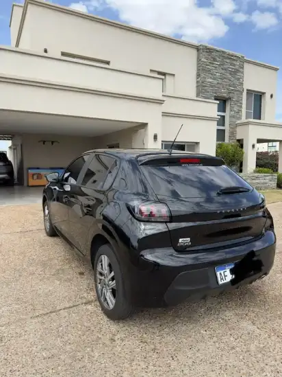 Peugeot 208 Allure 1.6 Tiptronic Pack  2023 - foto 3