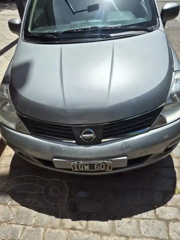 Nissan Tiida Visia  2010 - foto 1